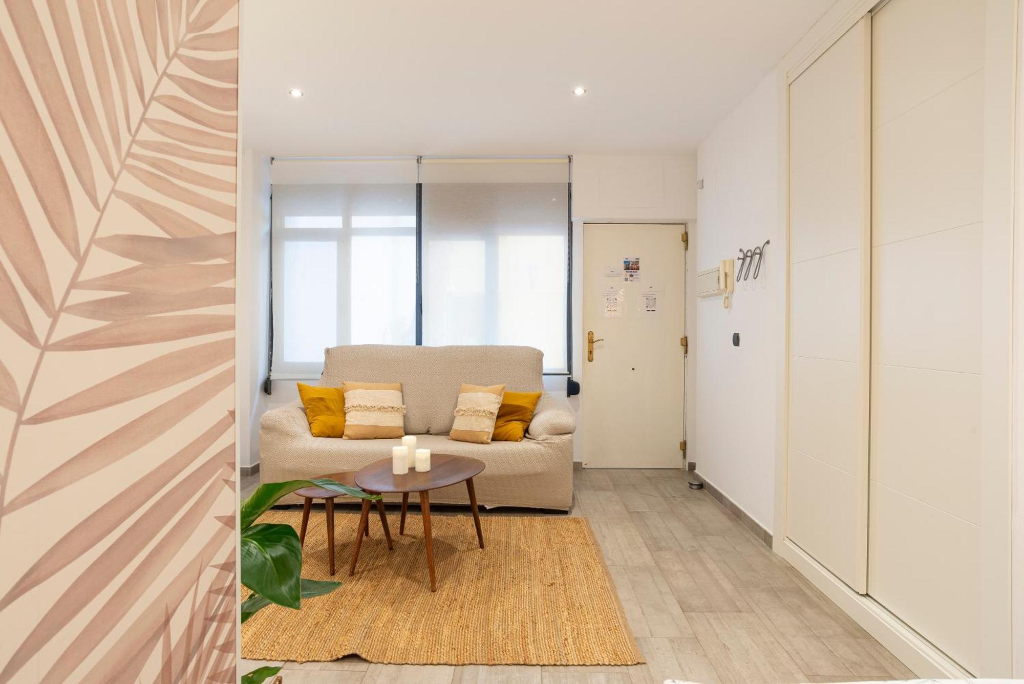 Andres Perez & Quiet Courtyard By Ele Apartments Málaga Exterior foto